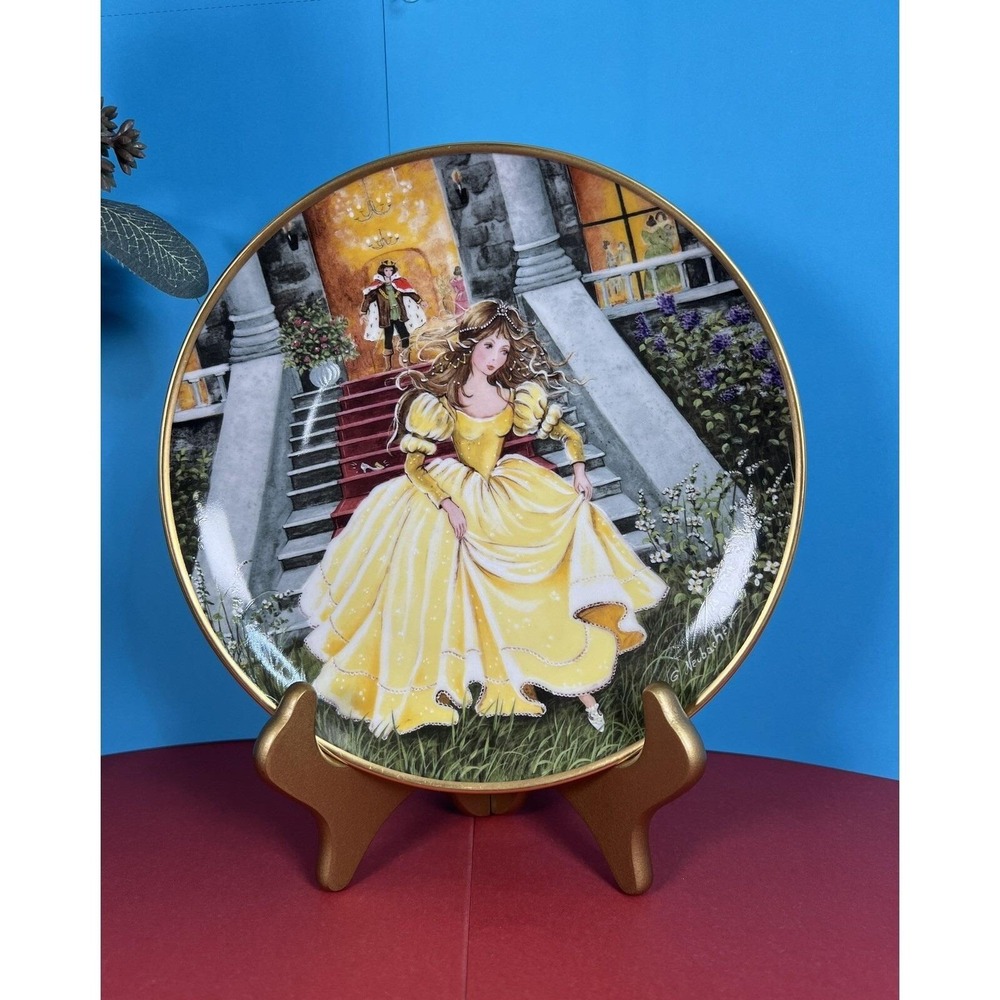 Kaiser CINDERELLA Collectors Plate Classic Fairy‎ Tales by Gerda Neubacher